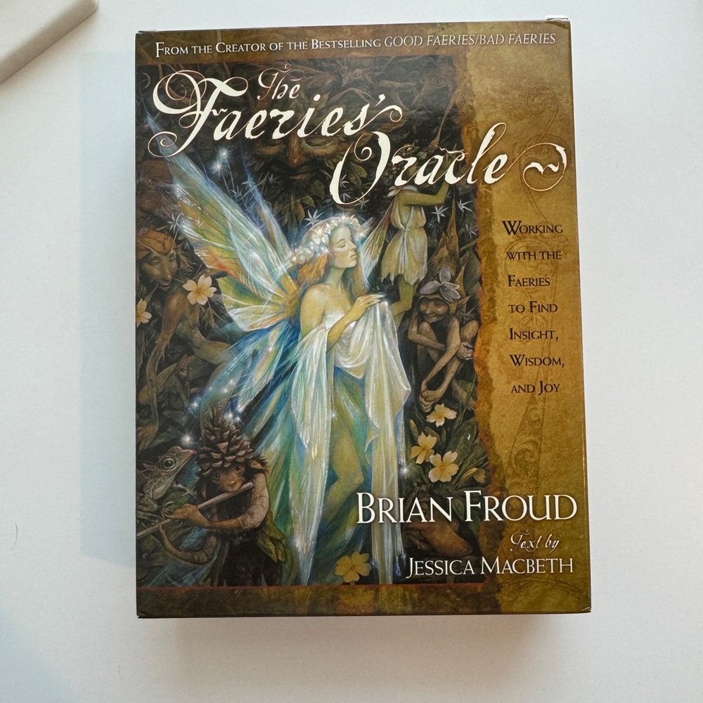 Faeries' Oracle cards and book set